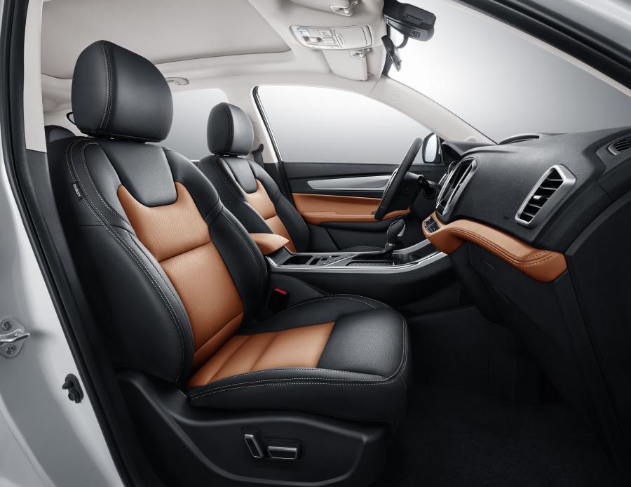 Интерьер Geely Vision SUV (NL-4) 2018 года  (фото 9 из 20)